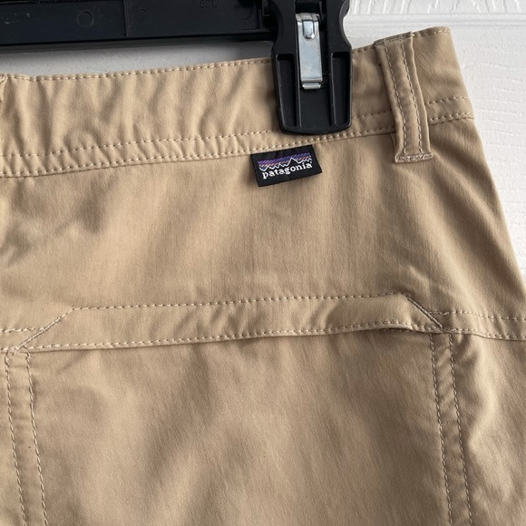 Patagonia convertible roll up Quandary Pants - Picture 3 of 3